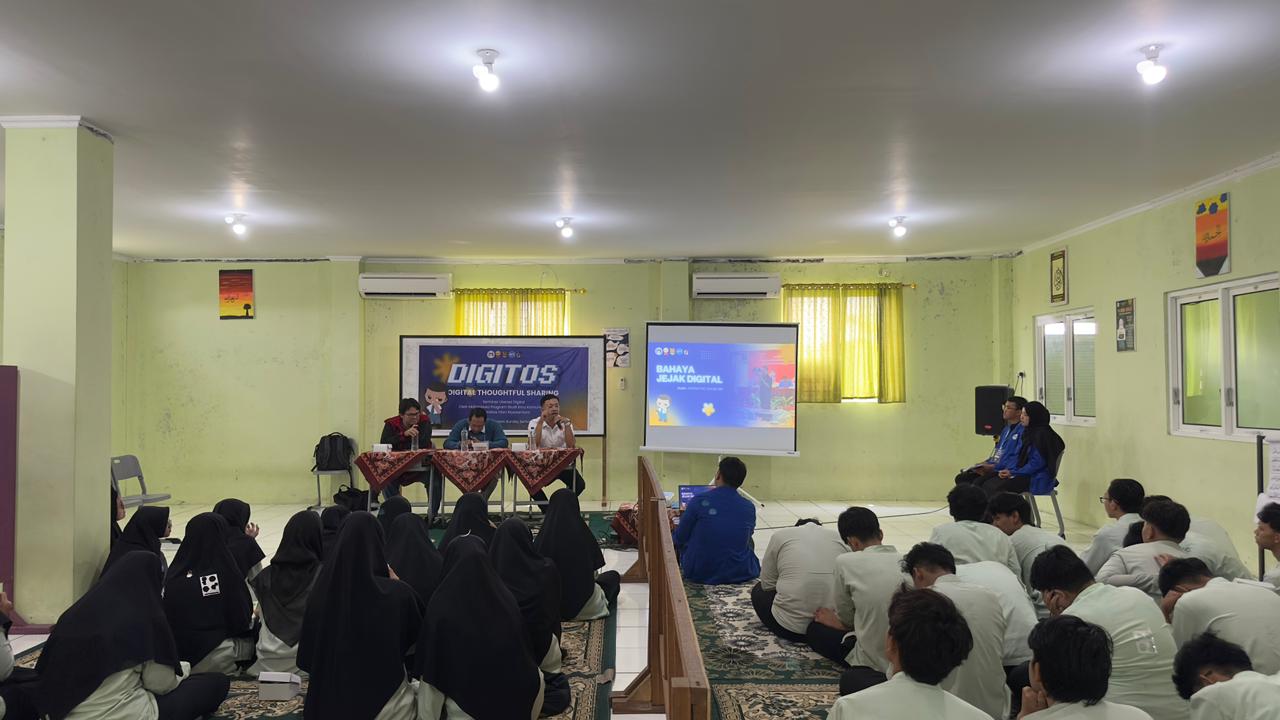 Diskominfo Semarang dan Udinus Tingkatkan Ketahanan Digital Pelajar Pedurungan